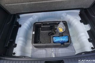 Hyundai Kona 2022 Premium, Clima, Rear Camera, Apple Carplay - And-thumb-10
