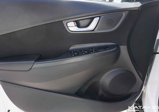 Hyundai Kona 2022 Premium, Clima, Rear Camera, Apple Carplay - And-thumb-14