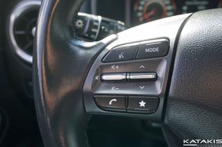 Hyundai Kona 2022 Premium, Clima, Rear Camera, Apple Carplay - And-thumb-19