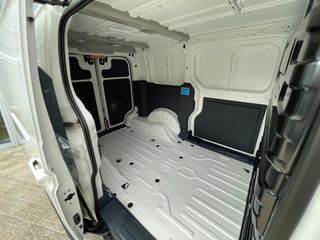Κλούβα Kia 2026 PV5 CARGO L2H1 (3-doors) 51,5 kWh *ετοιμοπαράδοτο*-thumb-8