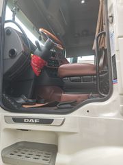 DAF 2015 106 510-thumb-11