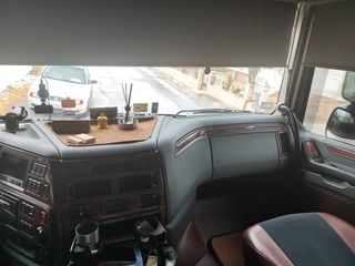 DAF 2015 106 510-thumb-13