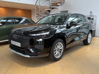 Audi Q3 2026 SUV Advanced TFSI Hybrid  S tronic