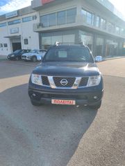 Nissan Navara 2010-thumb-1