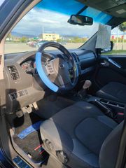 Nissan Navara 2010-thumb-5