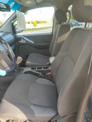 Nissan Navara 2010-thumb-9