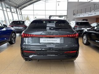 Audi Q5 2026 Sportback Advanced TDI Hybrid quattro S tronic-thumb-8
