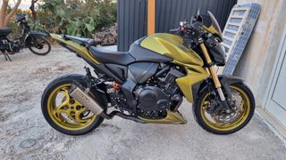 Honda CB 1000 R 2008 c60-thumb-13