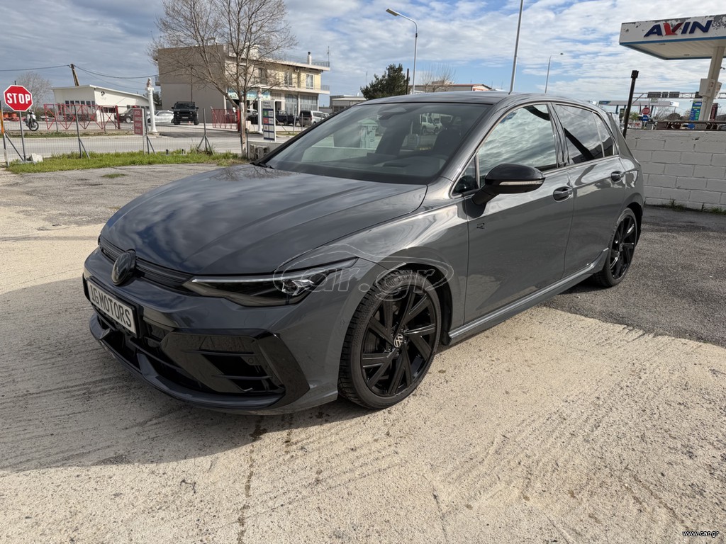Volkswagen Golf 2025 R BLACK EDITION