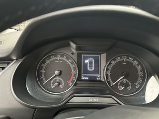 Skoda Octavia 2017-thumb-7