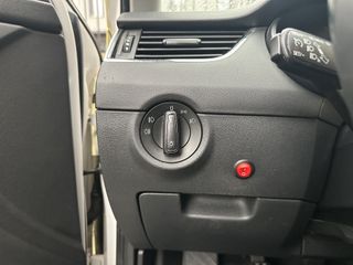 Skoda Octavia 2017-thumb-10