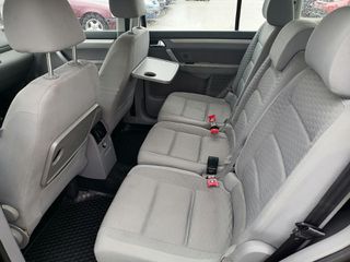 Volkswagen Touran 2008-thumb-6