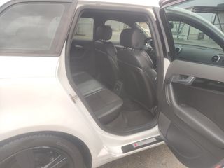 Audi A3 2011 S-line-thumb-3