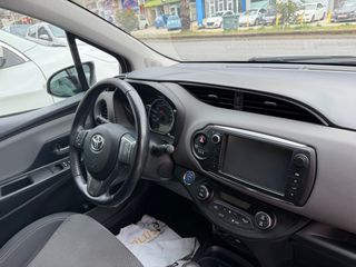Toyota Yaris 2016-thumb-6