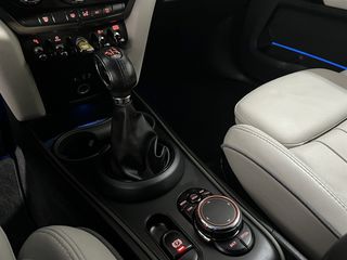 Mini Countryman 2017 (Cooper S E ALL4)-thumb-14