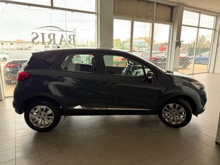 Renault Captur 2017-thumb-5
