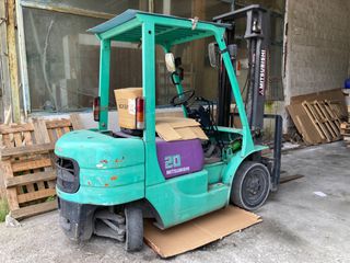 Mitsubishi 2000-thumb-1