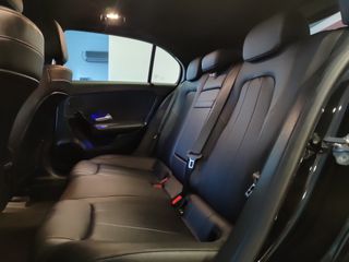 Mercedes-Benz A 180 2018 automatic + F1 Full extra-thumb-10