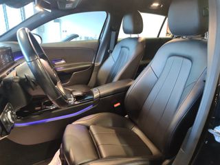 Mercedes-Benz A 180 2018 automatic + F1 Full extra-thumb-16
