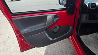 Toyota Aygo 2006-thumb-11