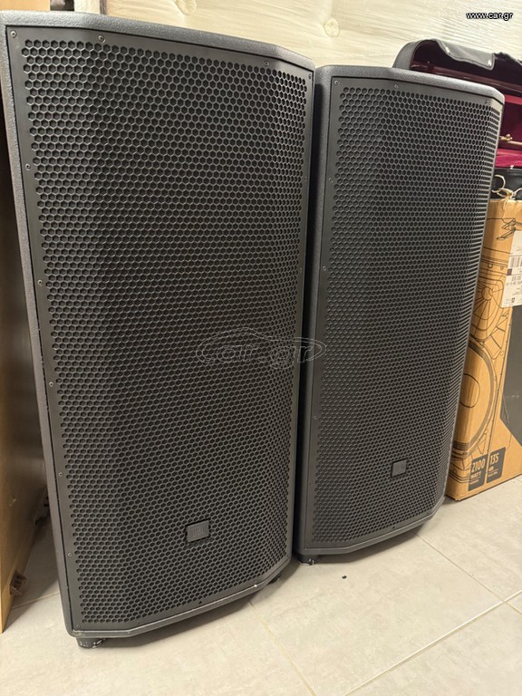 JBL PRX 835