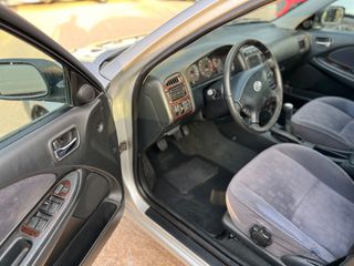 Toyota Avensis 2002 AVENSIS 1.6 VVTI-thumb-9