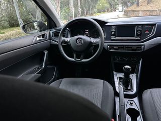 Volkswagen Polo 2019-thumb-14