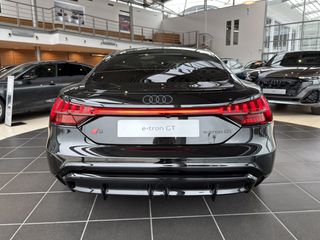 Audi e-tron GT 2026 S e-tron GT-thumb-13