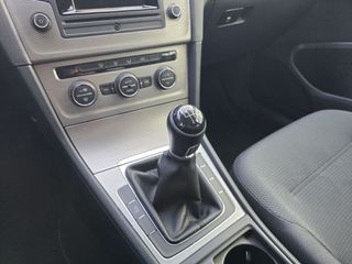 Volkswagen Golf 2015 1.6 TDI VARIANT BLUEMOTION-thumb-20