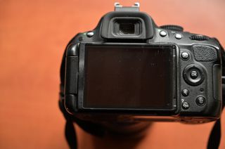 Nikon d5100 με nikon 18-105 vr-thumb-1