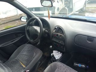 Citroen Saxo 2000-thumb-11