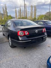 Volkswagen Passat 2005-thumb-1