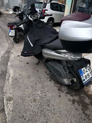 Piaggio Beverly 350 2012-thumb-1