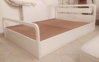 Δωρεάν παράδοση και συναρμολόγηση στη Θεσ/νίκη αποστολή πανελλαδικά κρεβάτι σε άριστη κατάσταση με αποθηκευτικό χώρο για στρώμα εως 135x180