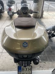 Piaggio Beverly 300 2012-thumb-9