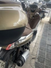 Piaggio Beverly 300 2012-thumb-10