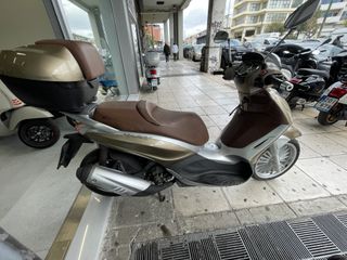 Piaggio Beverly 300 2012-thumb-14