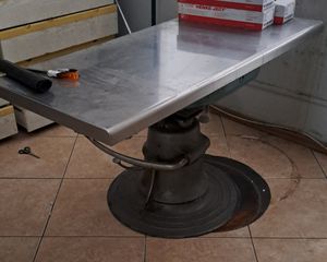 Χειρουργικο τραπέζι κτηνιάτρου