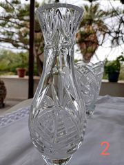 Διαφορετικά κρυστάλλινο βάζα