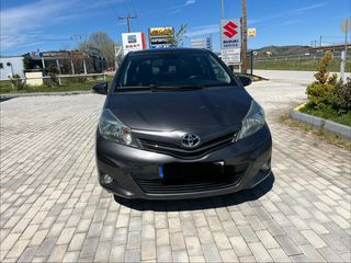 Toyota Yaris 2012 1.3 VVTI 5D PANORAMA