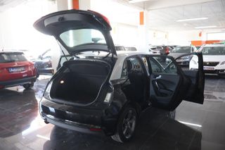 Audi A1 2018 Sport Pack TFSi Navi / 6 Χρόνια Δωρεάν Service-thumb-8