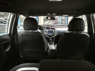 Kia Ceed / cee'd 2016 GT LINE-thumb-23