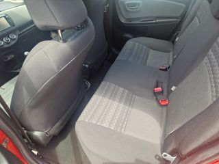 Toyota Yaris 2016 VVT-i Active-thumb-4