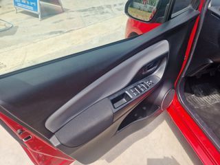 Toyota Yaris 2016 VVT-i Active-thumb-6