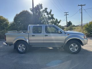 Nissan Navara 2003