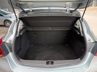 Opel Astra 2010 TURBO 180HP SPORT 1.600-thumb-16