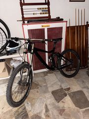 Downhill - Enduro - Trail Giant 2013 Glory