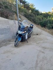 Suzuki Burgman 400 2002-thumb-1
