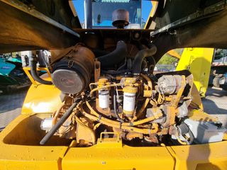 Φορτωτής Με Λάστιχα Liebherr 2010 L 514 Stereo-thumb-16