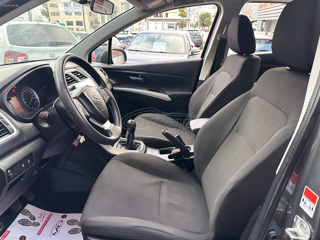 Suzuki SX4 S-Cross thumbnail 12